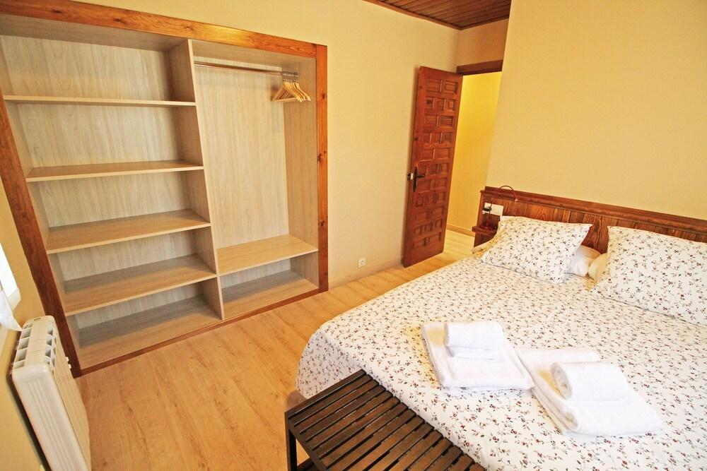Snoe Apartamentos Mont Romies Plaza Salardú Dış mekan fotoğraf