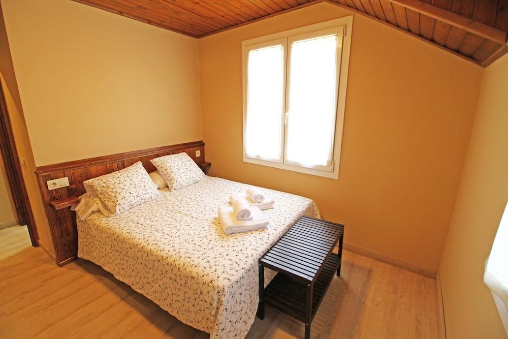 Snoe Apartamentos Mont Romies Plaza Salardú Dış mekan fotoğraf