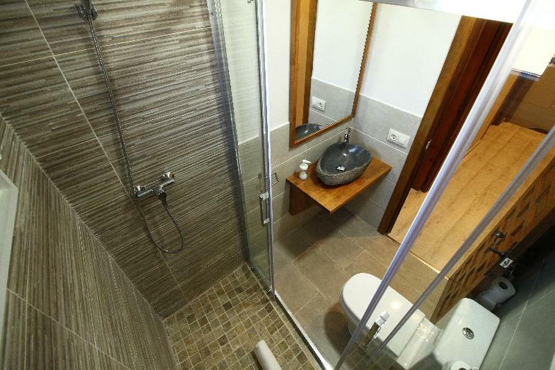 Snoe Apartamentos Mont Romies Plaza Salardú Dış mekan fotoğraf